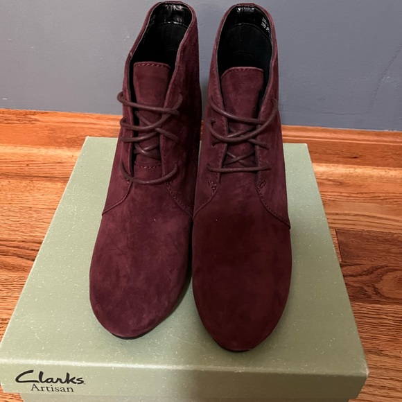 Clark’s Artisan - Suede Burgundy Lace Wedges 8M - Picture 4 of 4